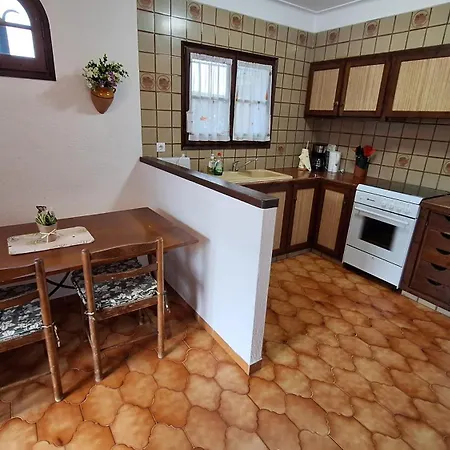 Lestartit Les Acasies 3 Vakantiehuis *